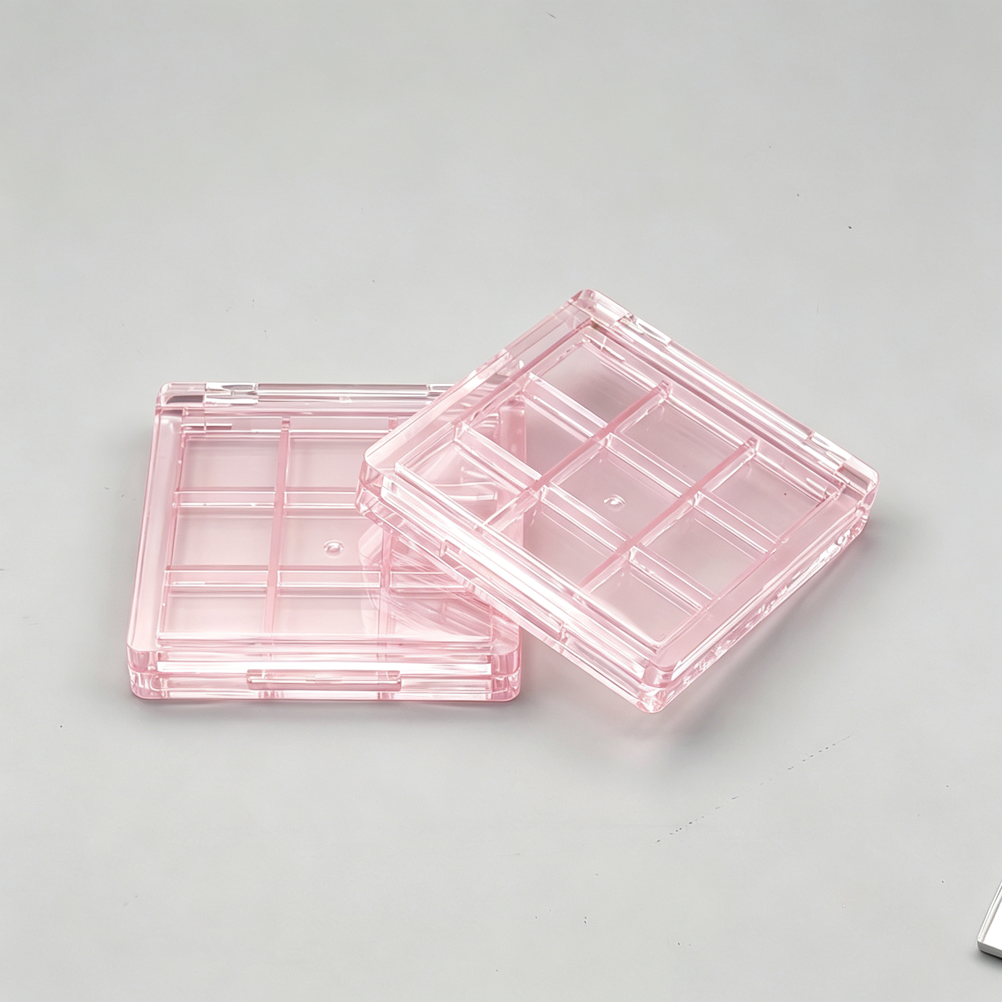 Transparent 9-square eye shadow palette