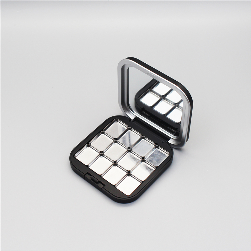 Square magnetic eye shadow palette