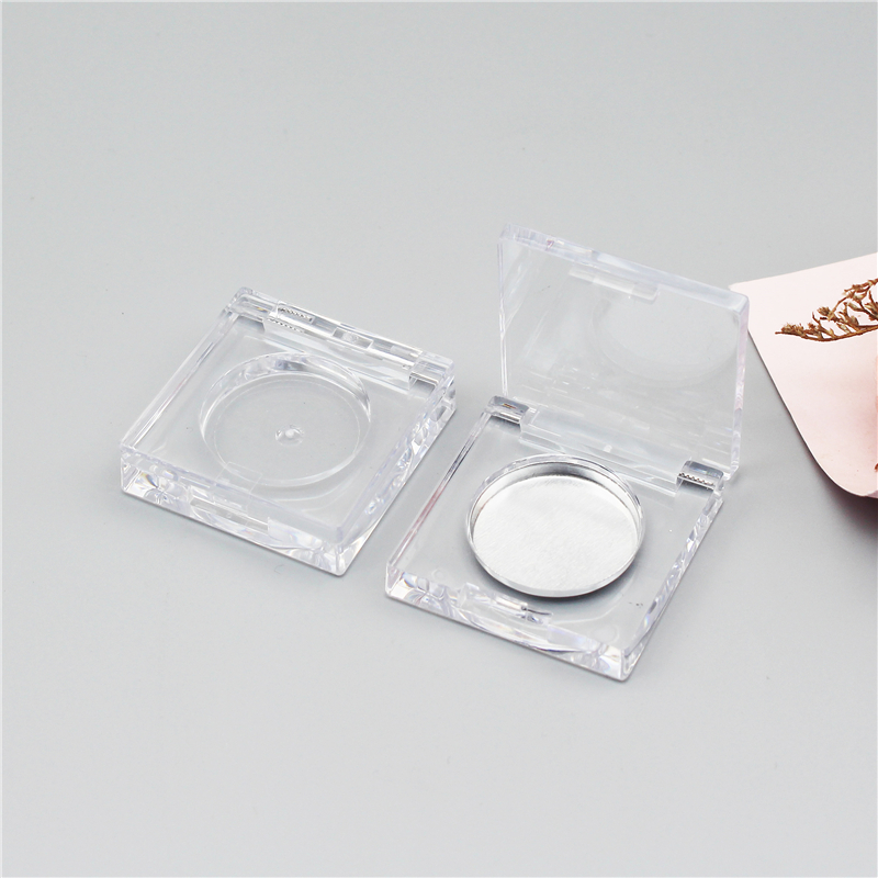 Square monochrome eye shadow box