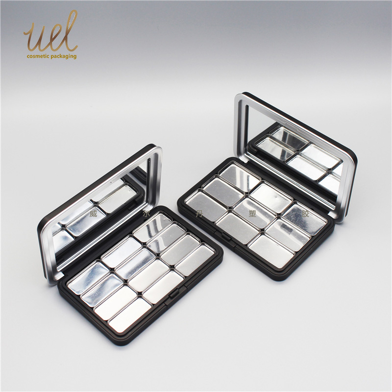 Magnetic eye shadow box