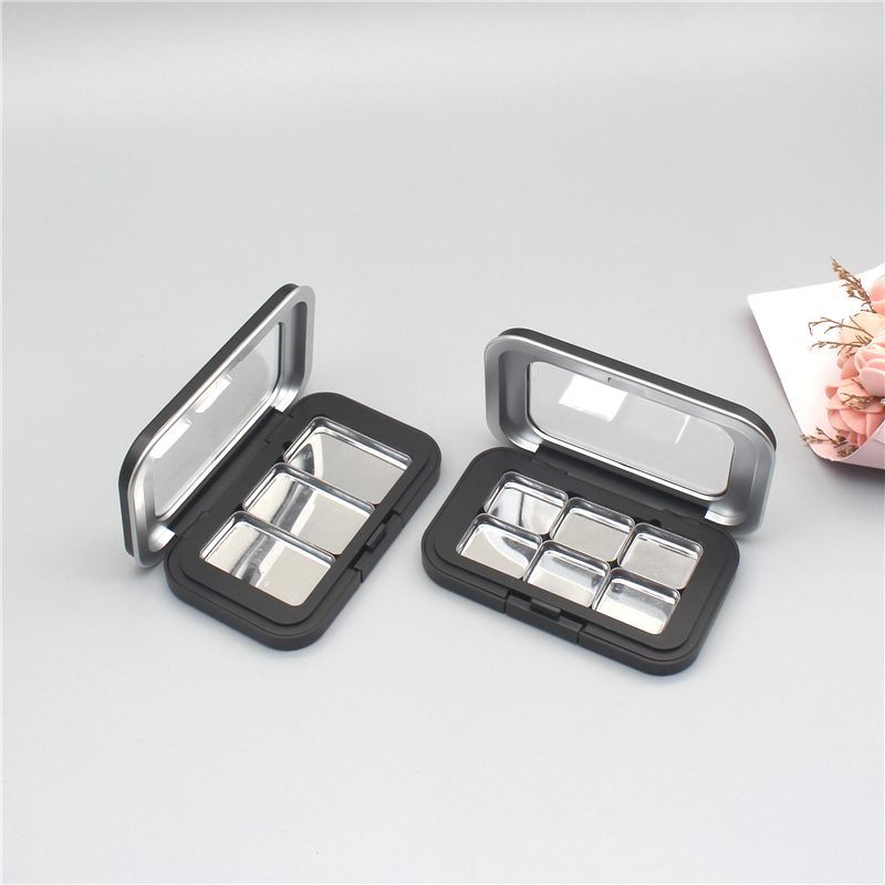 Skylight cover magnetic eye shadow box