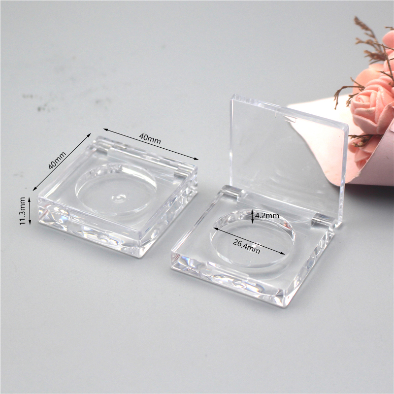 Square monochrome eye shadow box