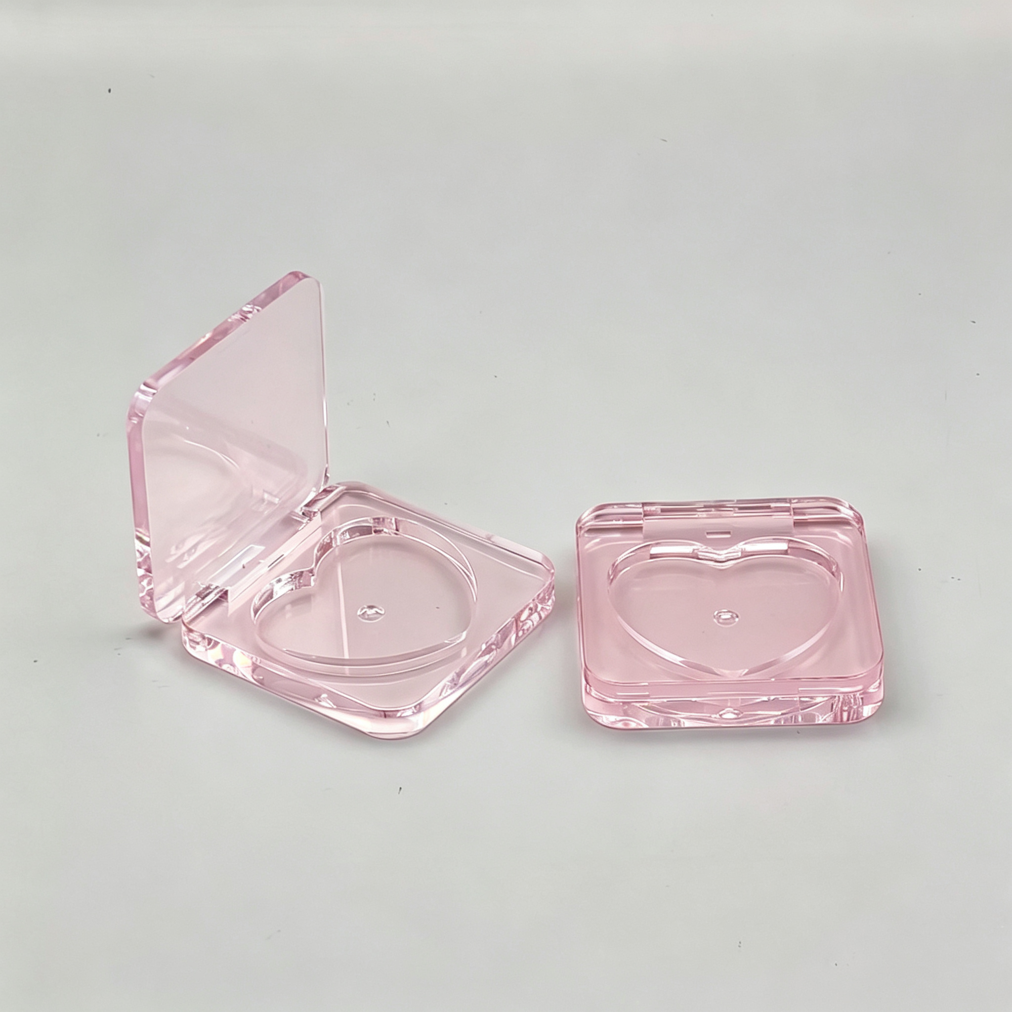 Square heart-shaped blush box