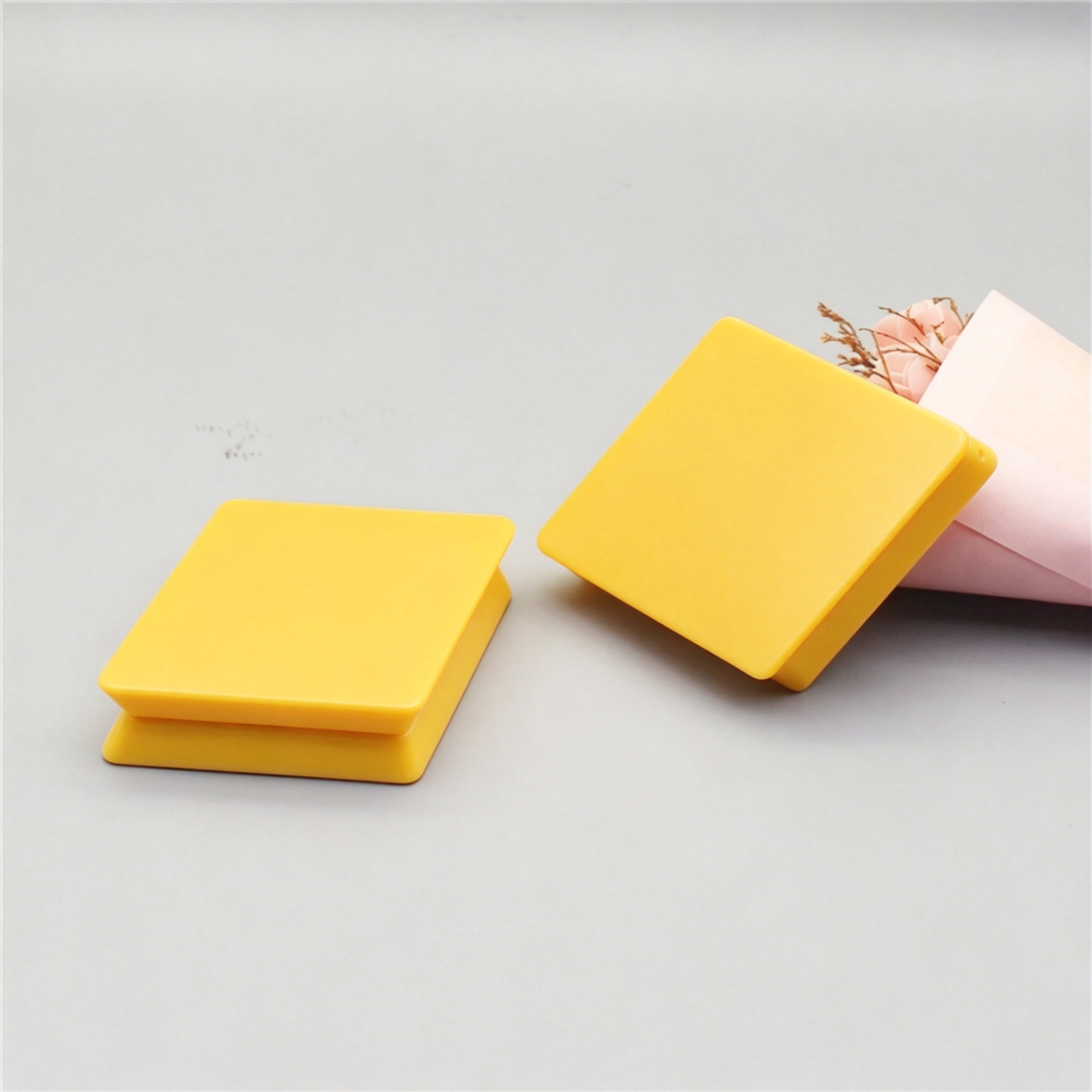 Diamond shaped blush box